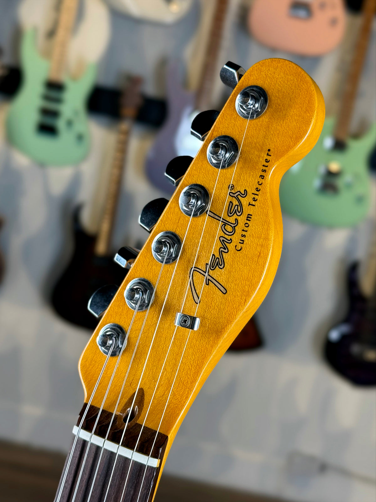 Fender American Ultra Luxe Vintage ’60s Telecaster Custom | Lake Placid Blue