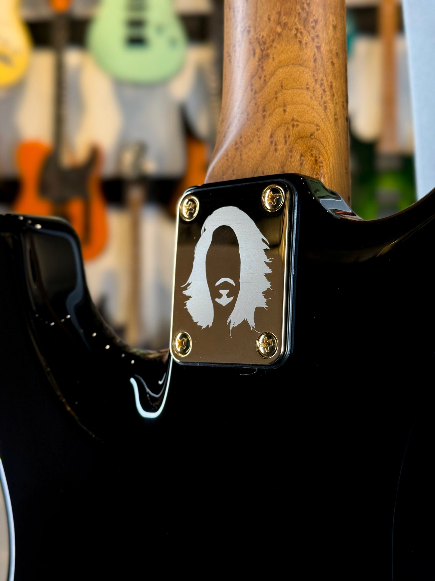 Suhr Mateus Asato Classic S Signature Series | Black Gloss