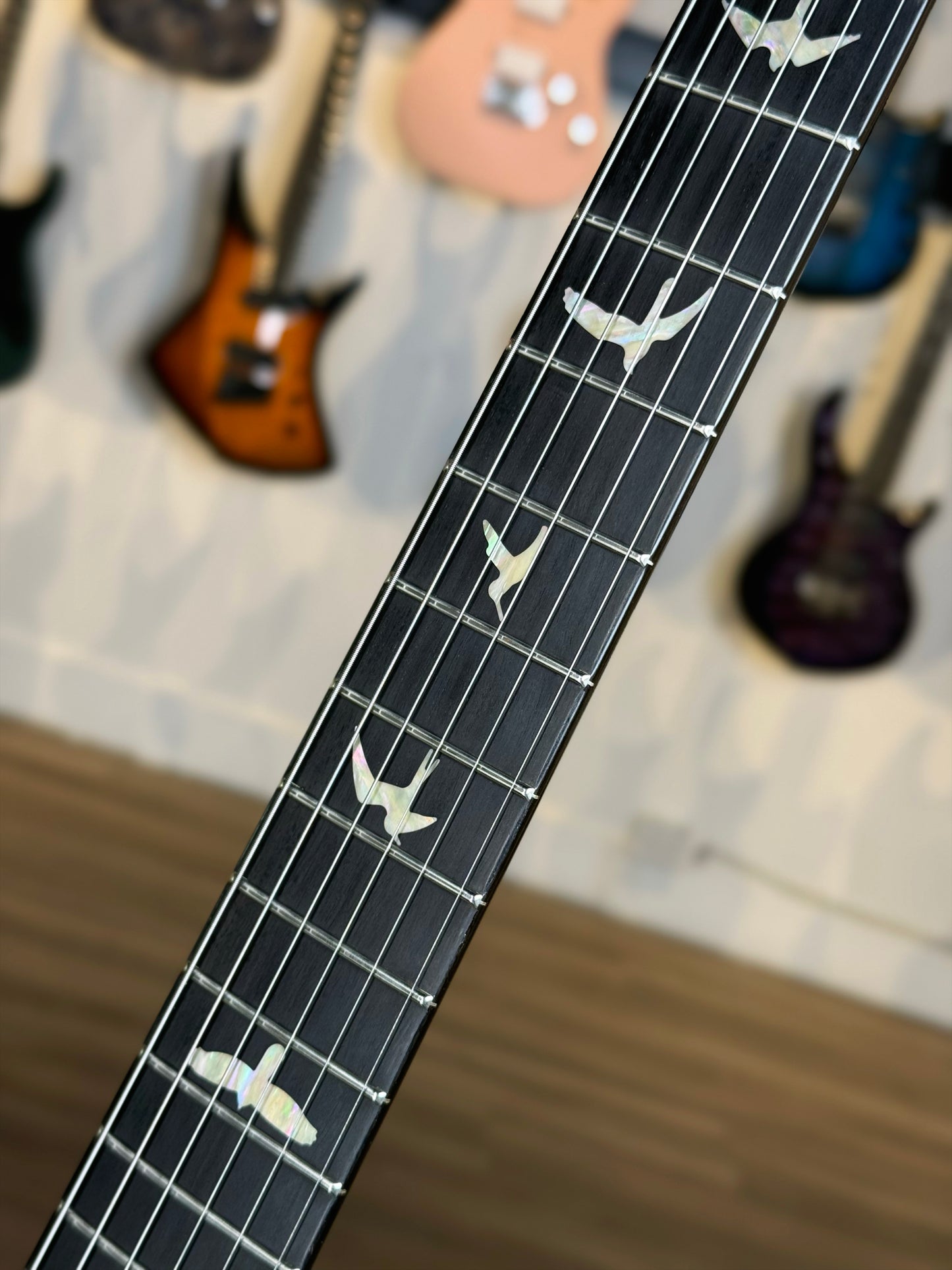 PRS Custom 24 Artist Top Sprayer's Choice | Raspberry (One-Piece Quilt Top)