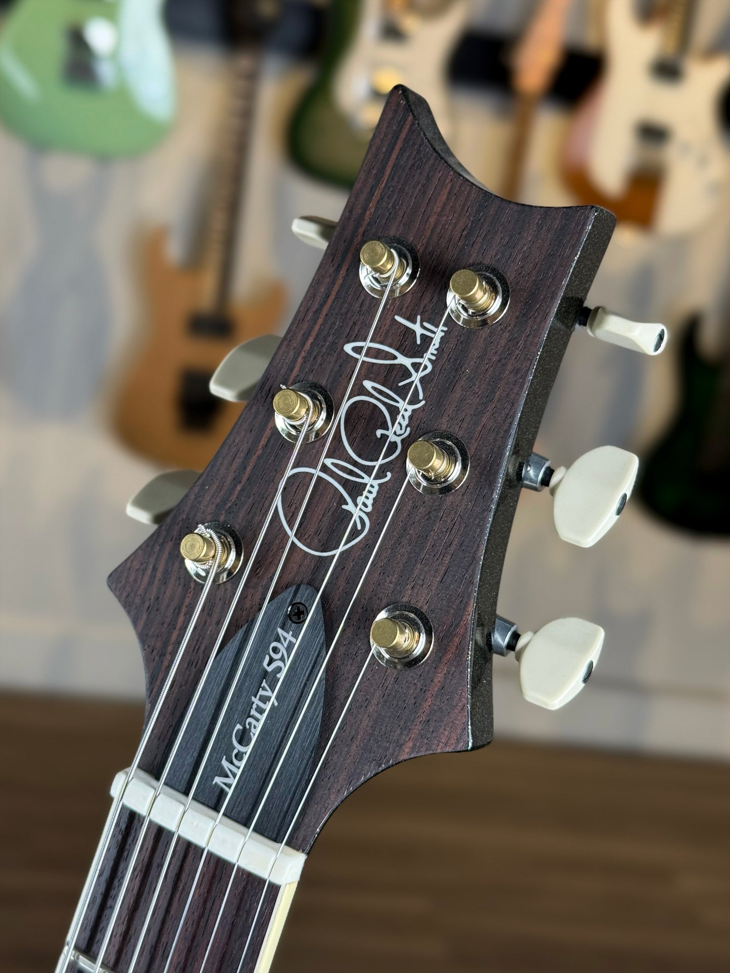 PRS McCarty 594 Hollowbody II Sprayer's Choice | Gold Green Sparkle