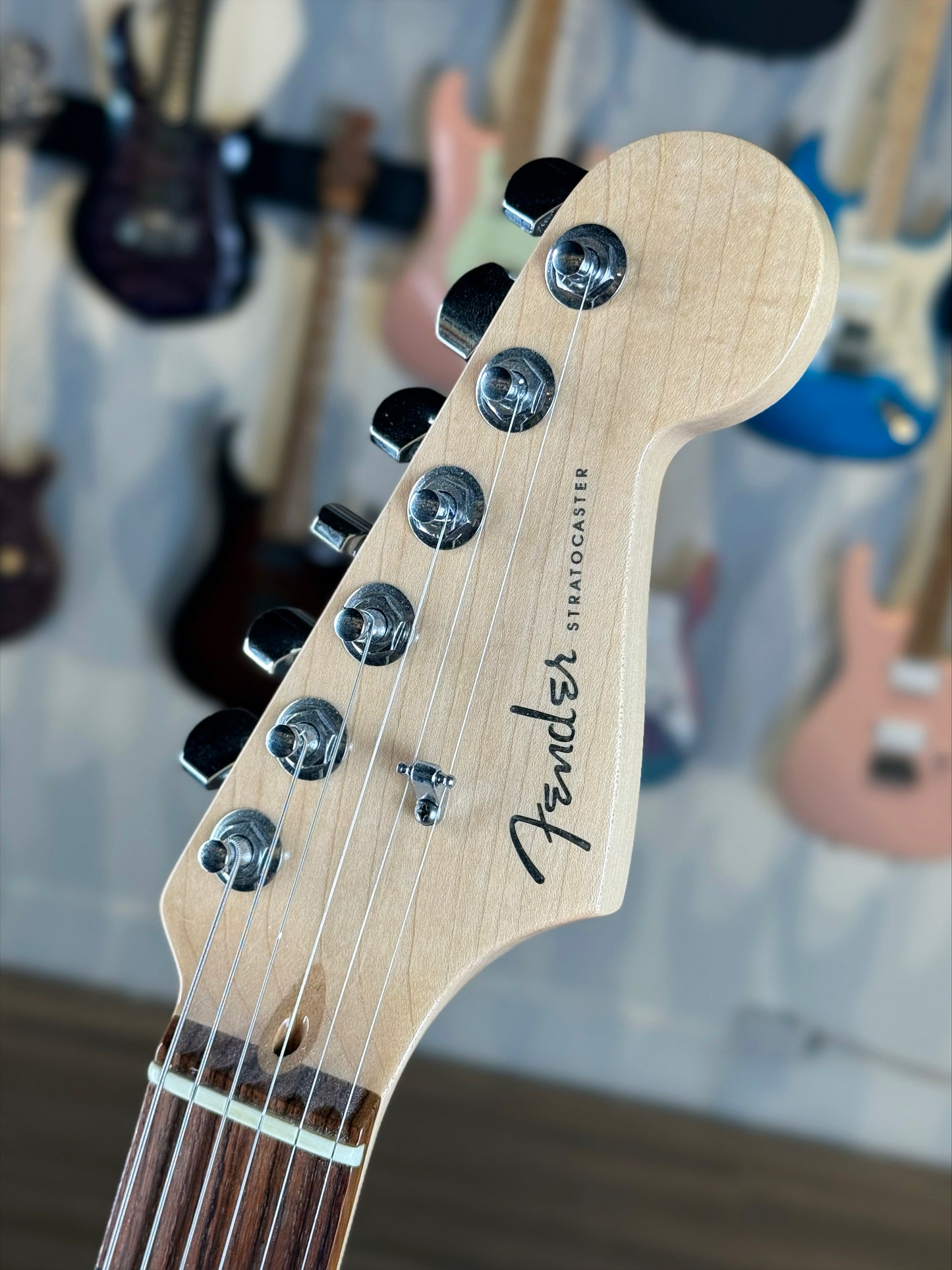 Fender American Deluxe Stratocaster | Aged Cherry Sunburst
