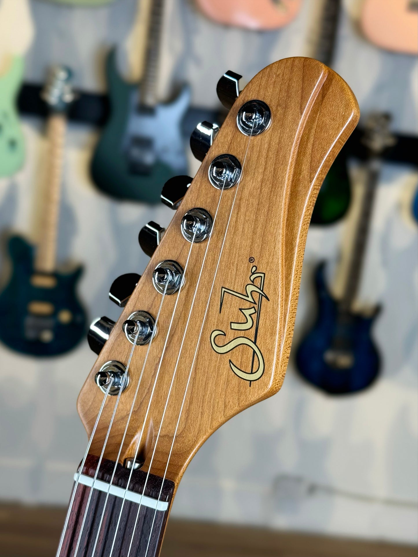 Suhr Ian Thornley Signature Classic S Antique | Roughneck