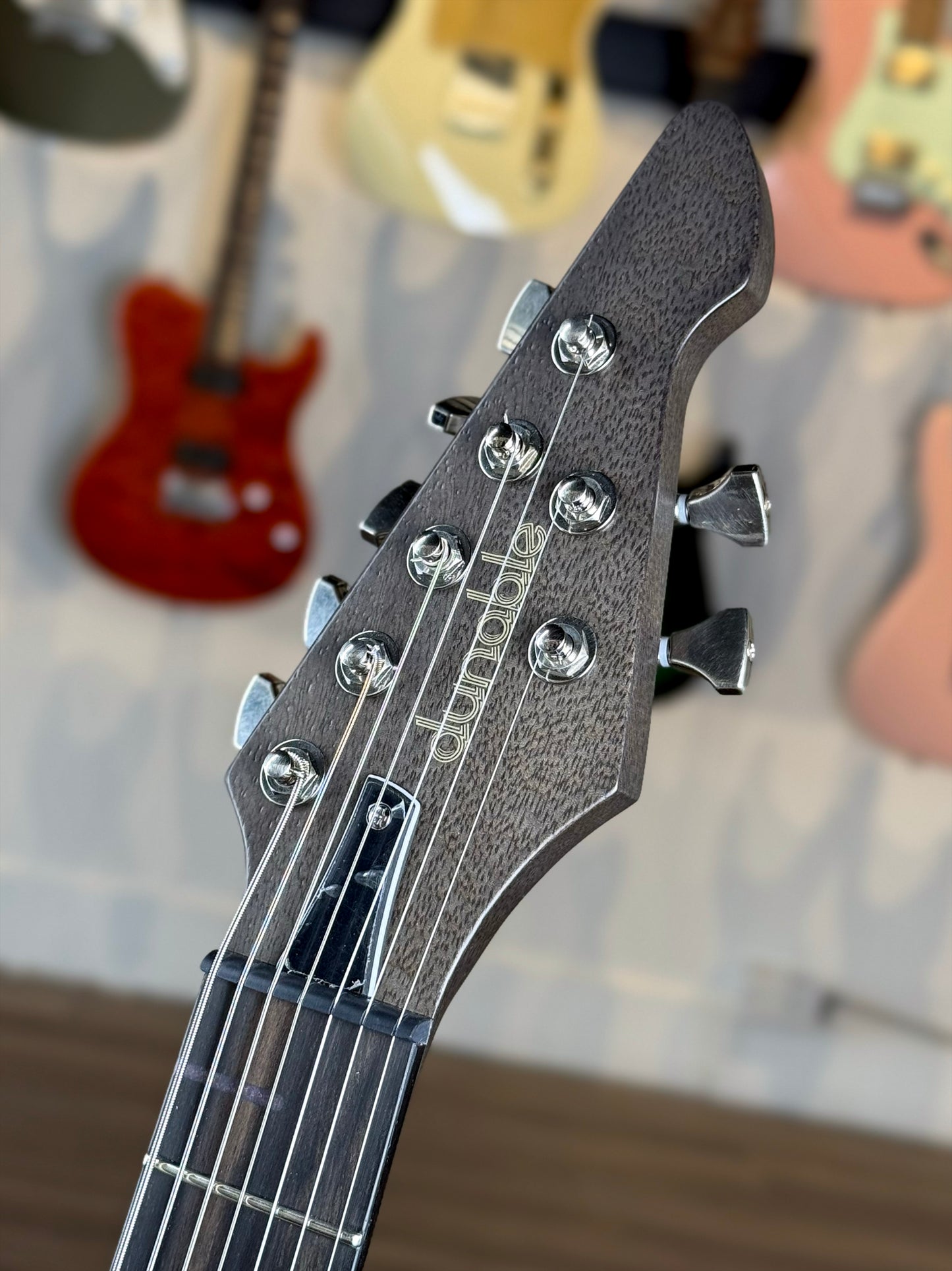 Dunable Asteroid 7 String USA Custom Shop | Trans Black/Grey