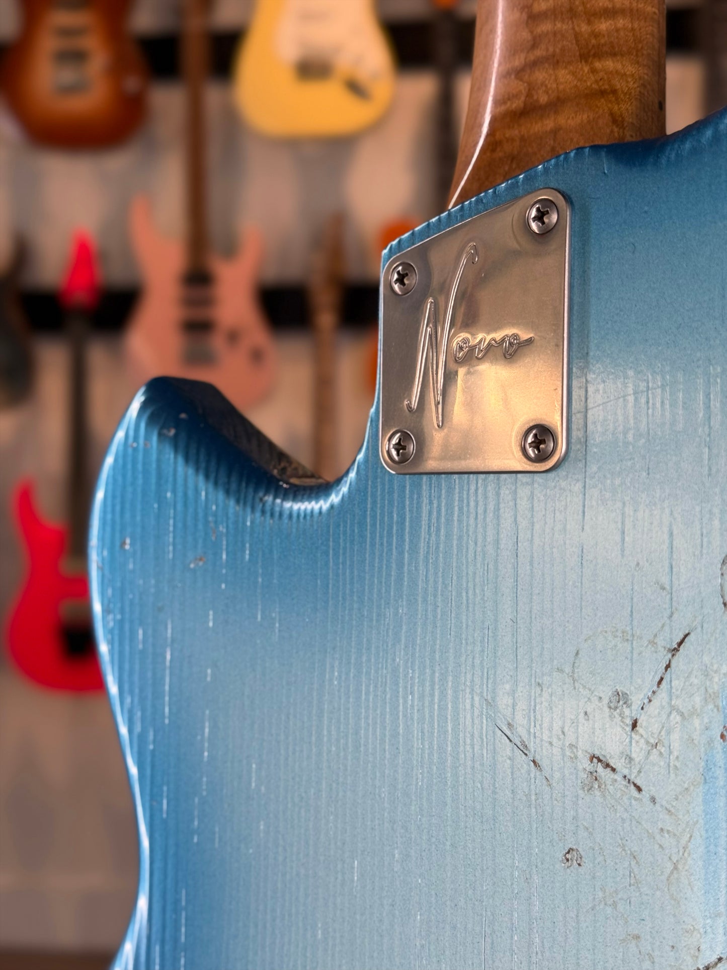 Novo Guitars Serus J Custom | Lake Sonic Burst