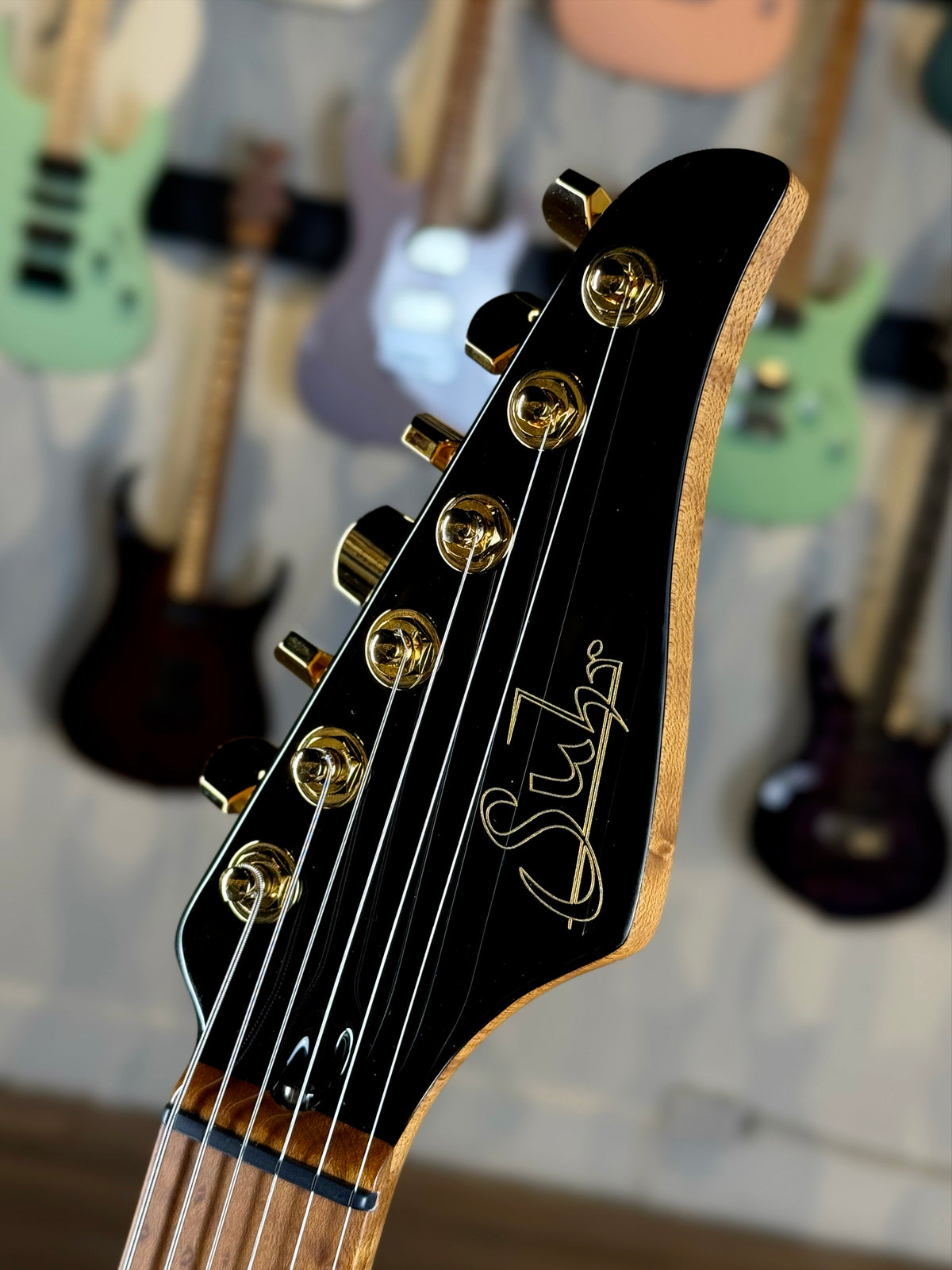 Suhr Mateus Asato Classic T Signature Series | Black