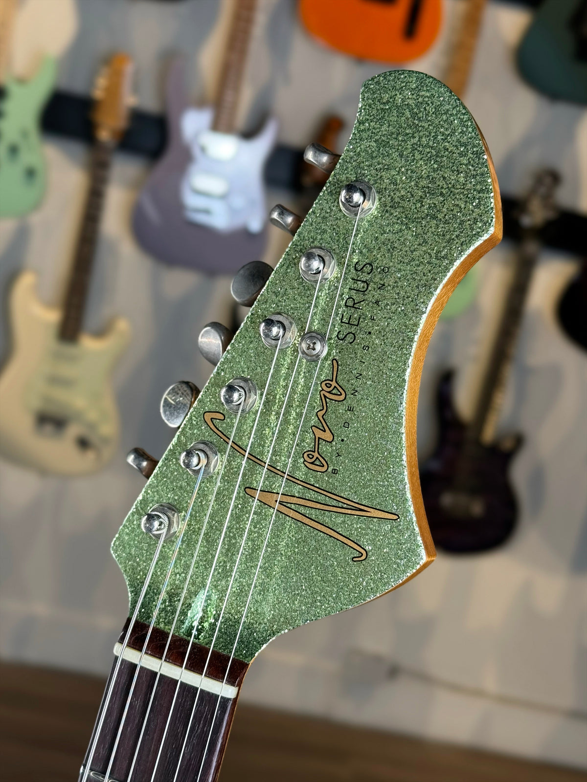 Novo Guitars Serus J Custom | Coke Bottle Green Sparkle