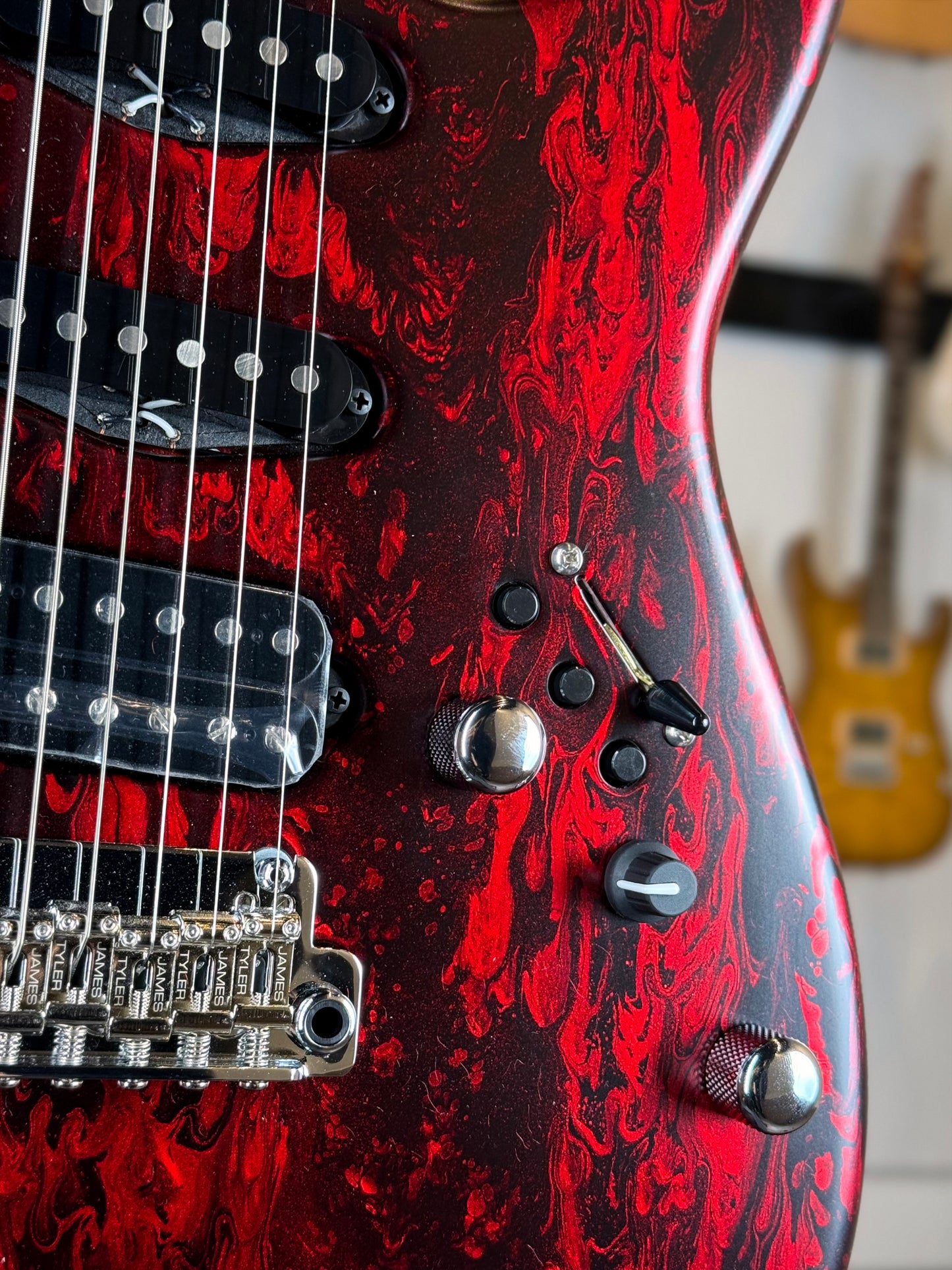 James Tyler Guitars Studio Elite HD | Candy Apple Red Shmear