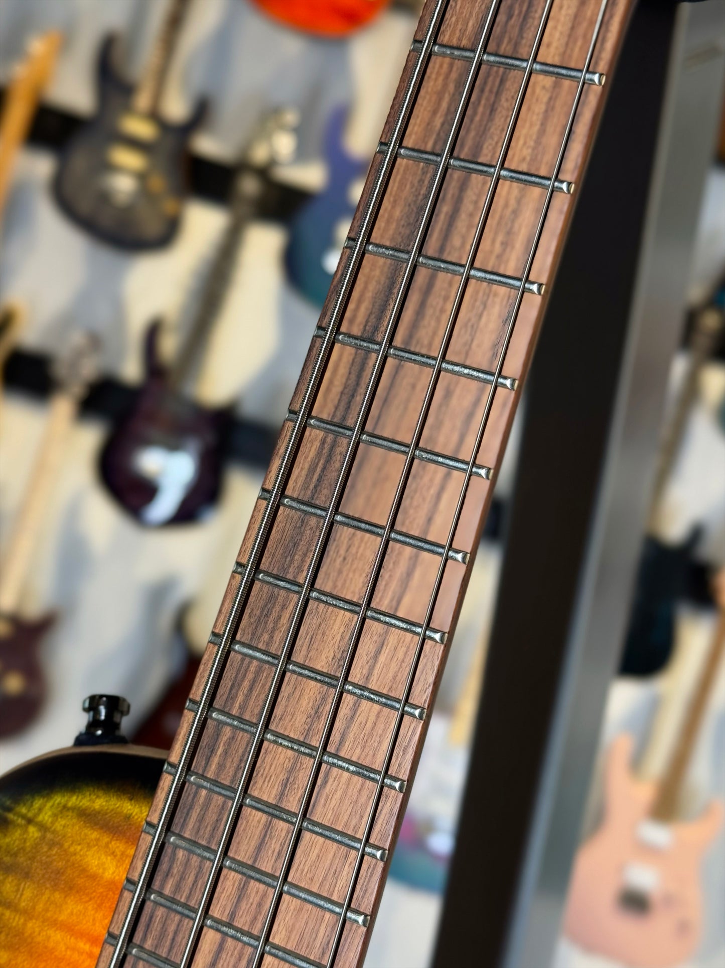 Mayones Cali 4 | Amber Olive Burst Custom Color