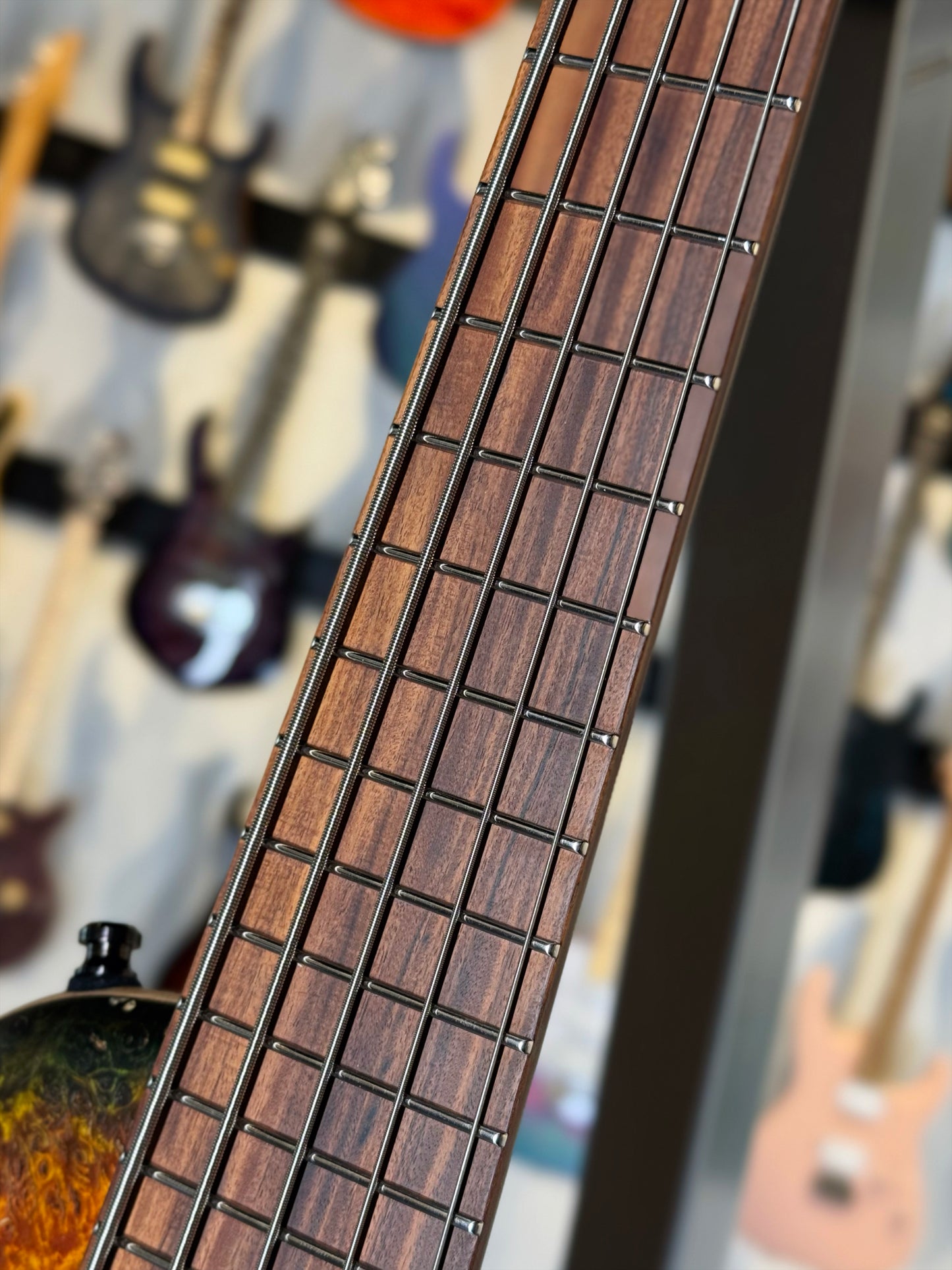 Mayones Cali 5 | Amber Olive Burst Custom Color