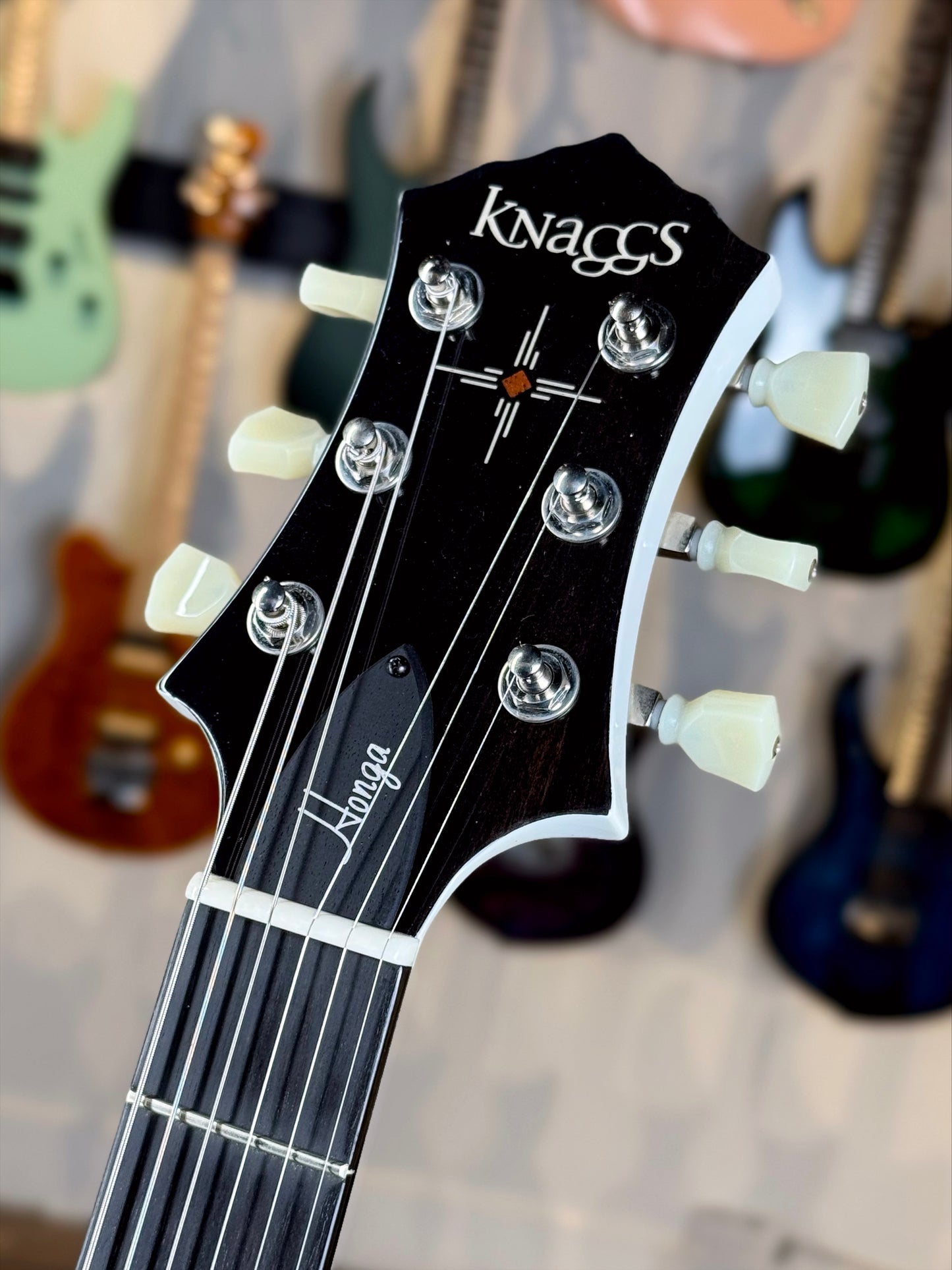 Knaggs Honga T2 | Polar Burst