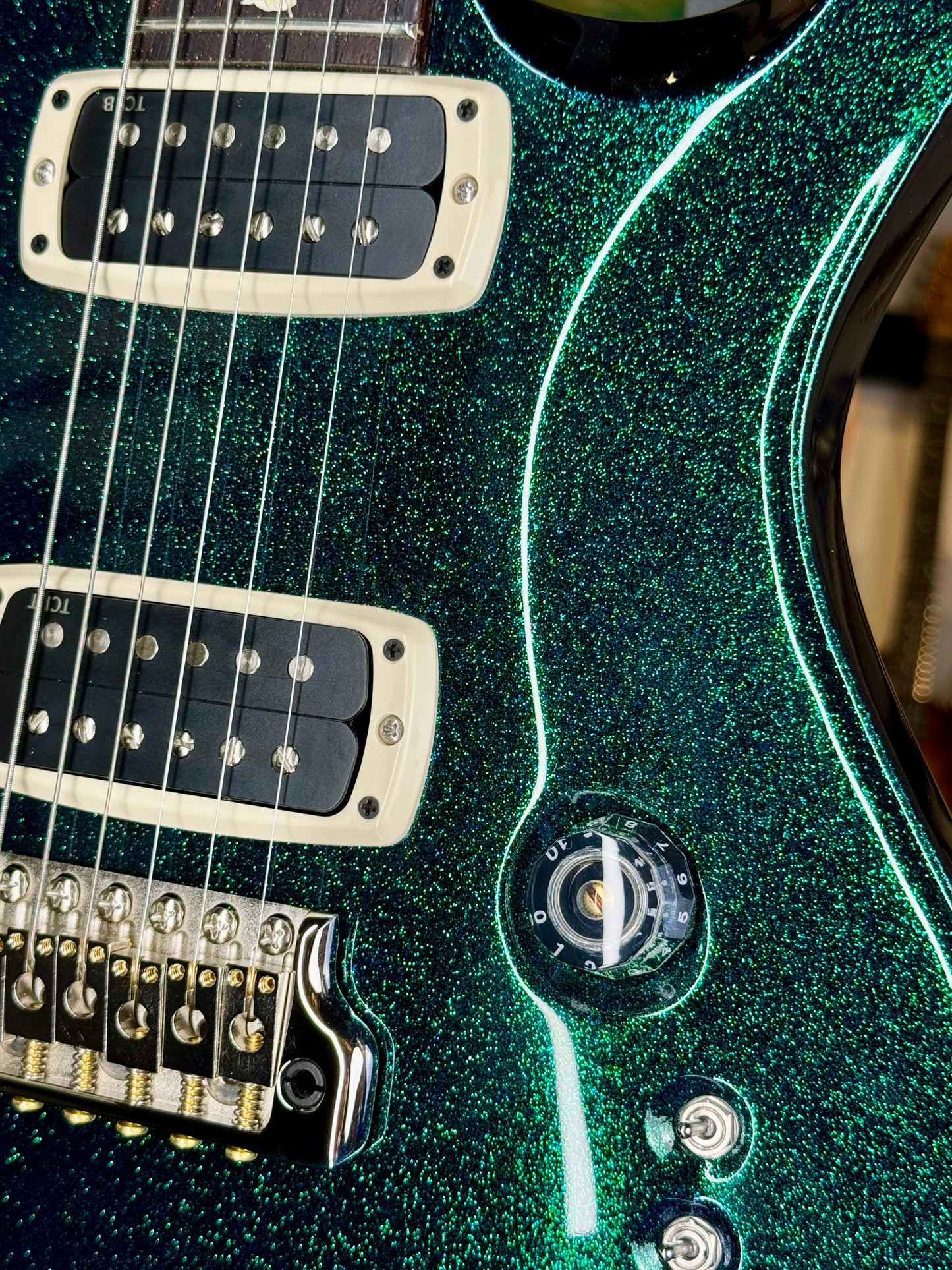 PRS Custom 24-08 Sprayer's Choice | Green to Blue Colorshift Sparkle
