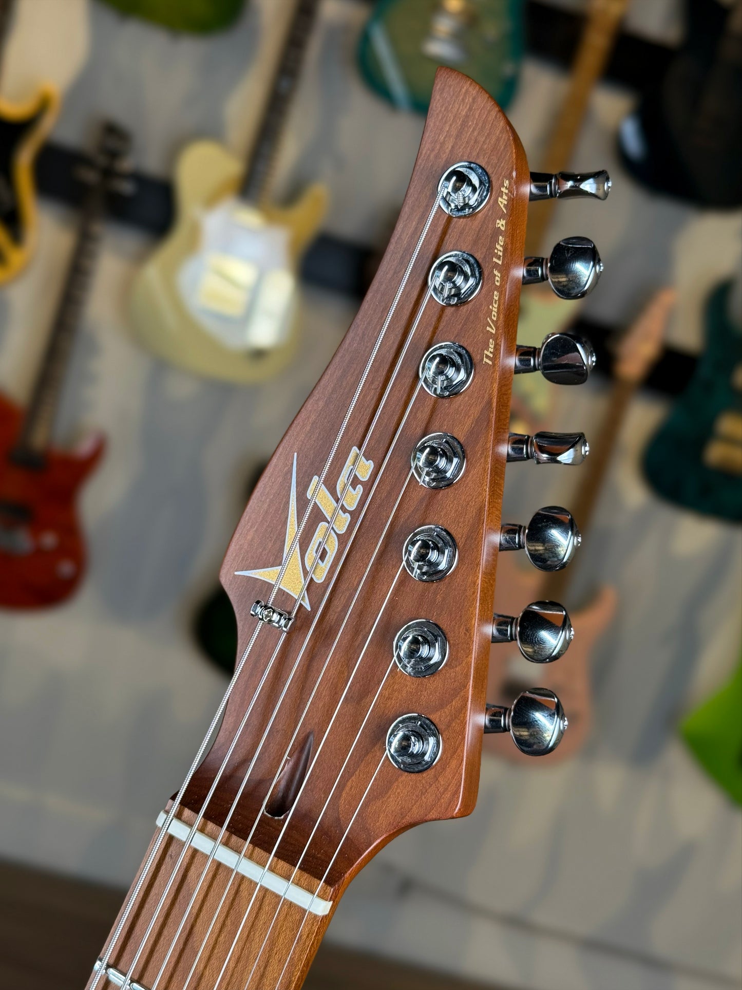 Vola Guitars OZ 7 QGM J1 | Vintage White Gloss
