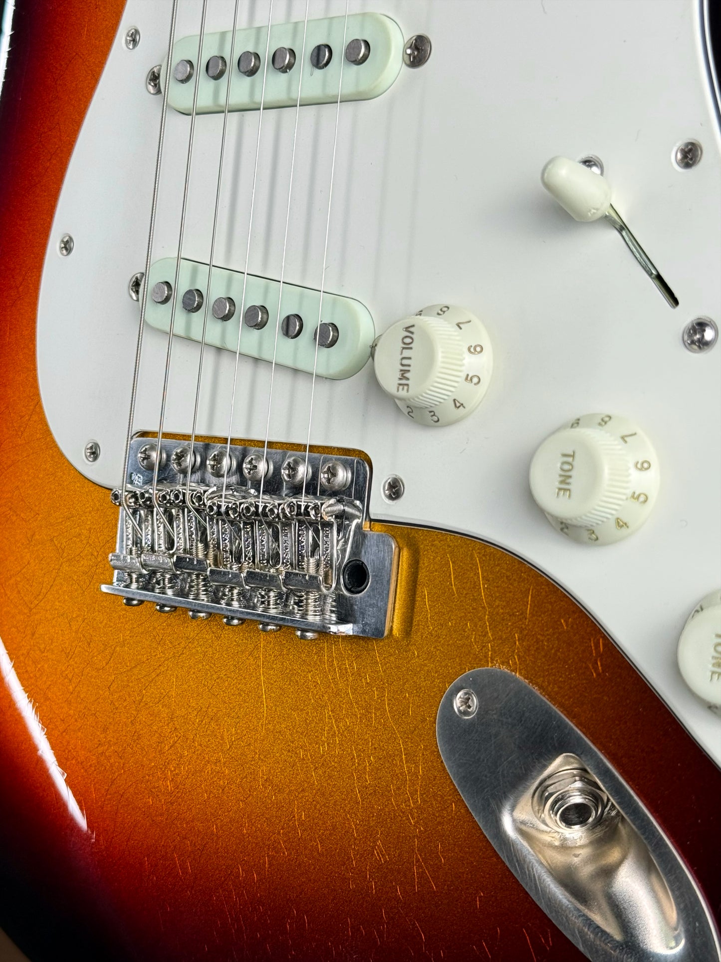 LSL Instruments Saticoy Hierloom Custom  | Metallic 3 Tone Sunburst