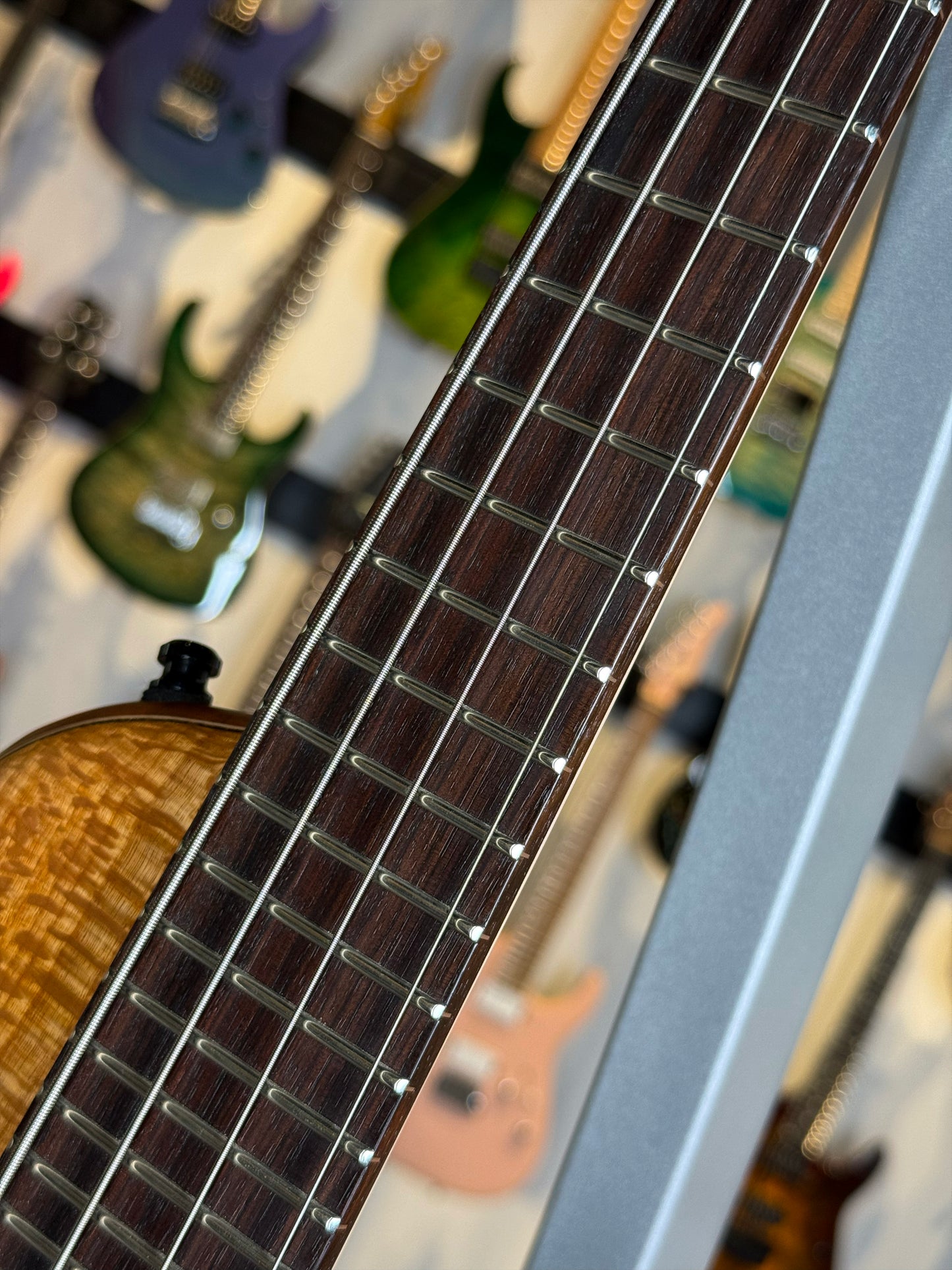 Mayones Cali 4 | Natural Bubinga