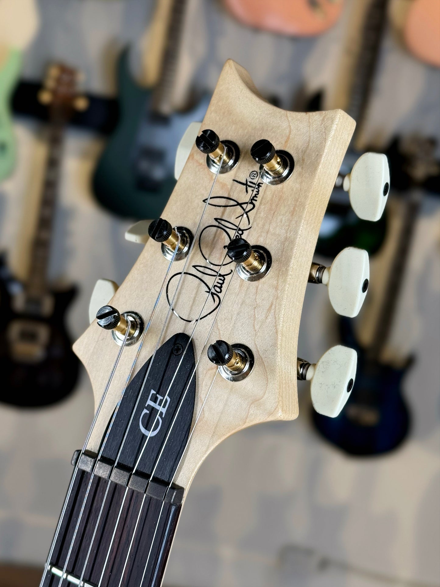 PRS CE 24 Sprayer's Choice | Black Gold Sparkle Gold Burst