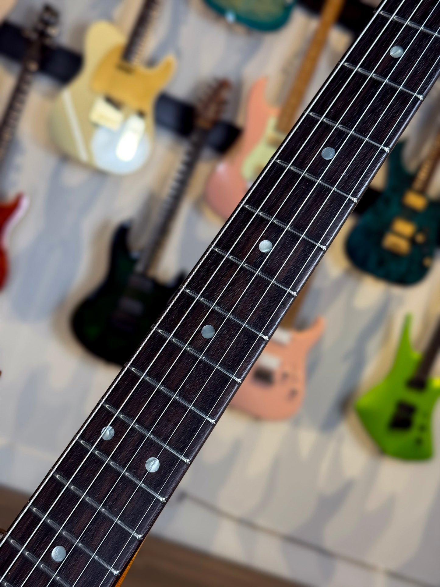 Novo Guitars Voltur Nucleus NAMM 2026 Limited Edition | Amber