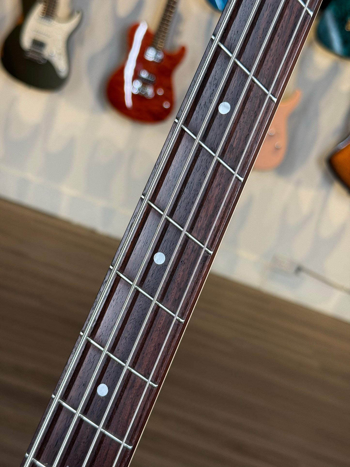Dingwall Guitars SP1 4 String | Gloss Vintageburst