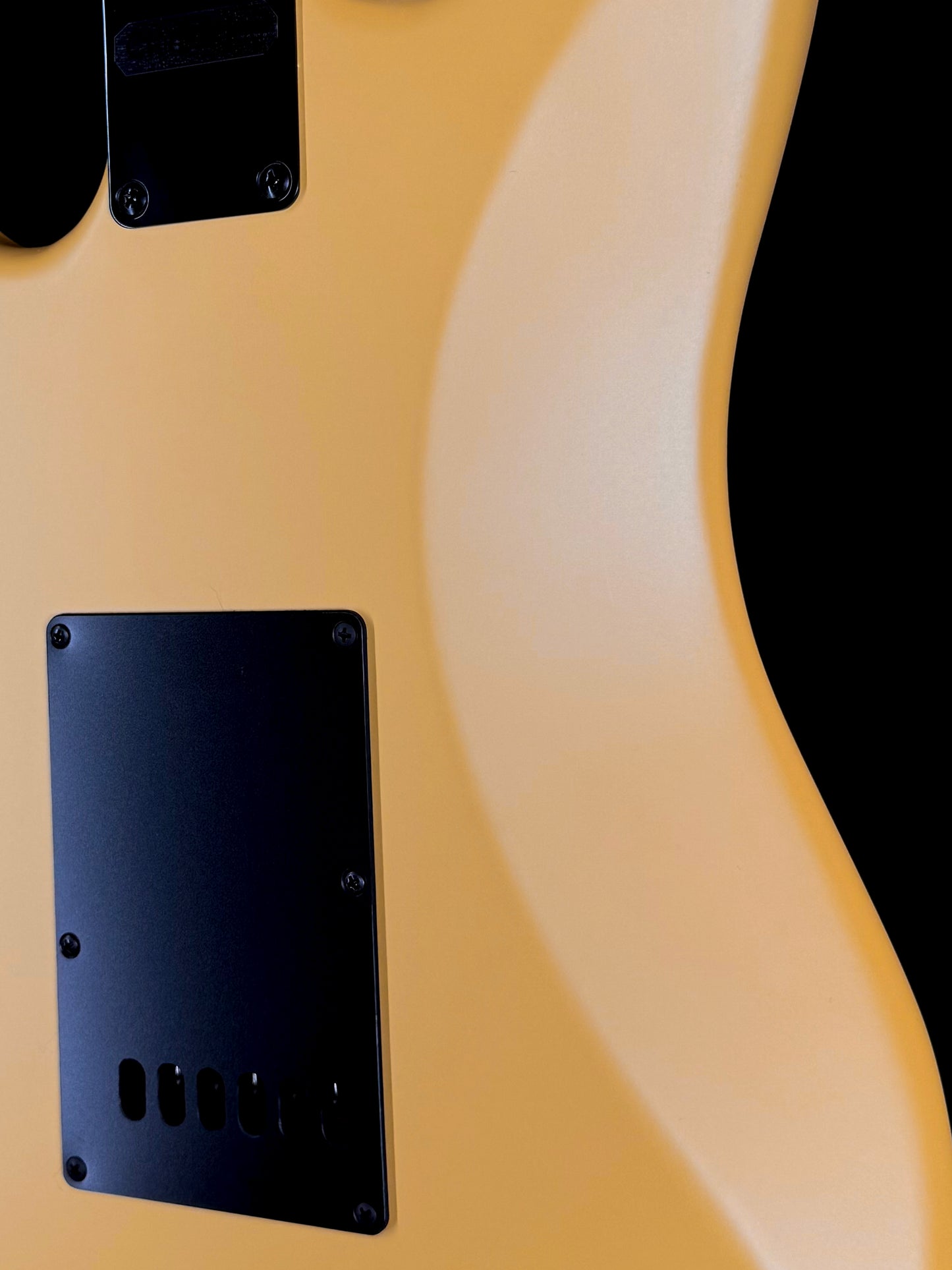 LSL Instruments Saticoy | TV Yellow Satin