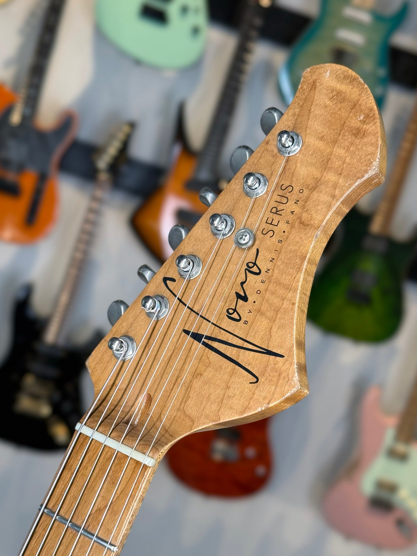 Novo Guitars Serus J Custom | Lake Sonic Burst