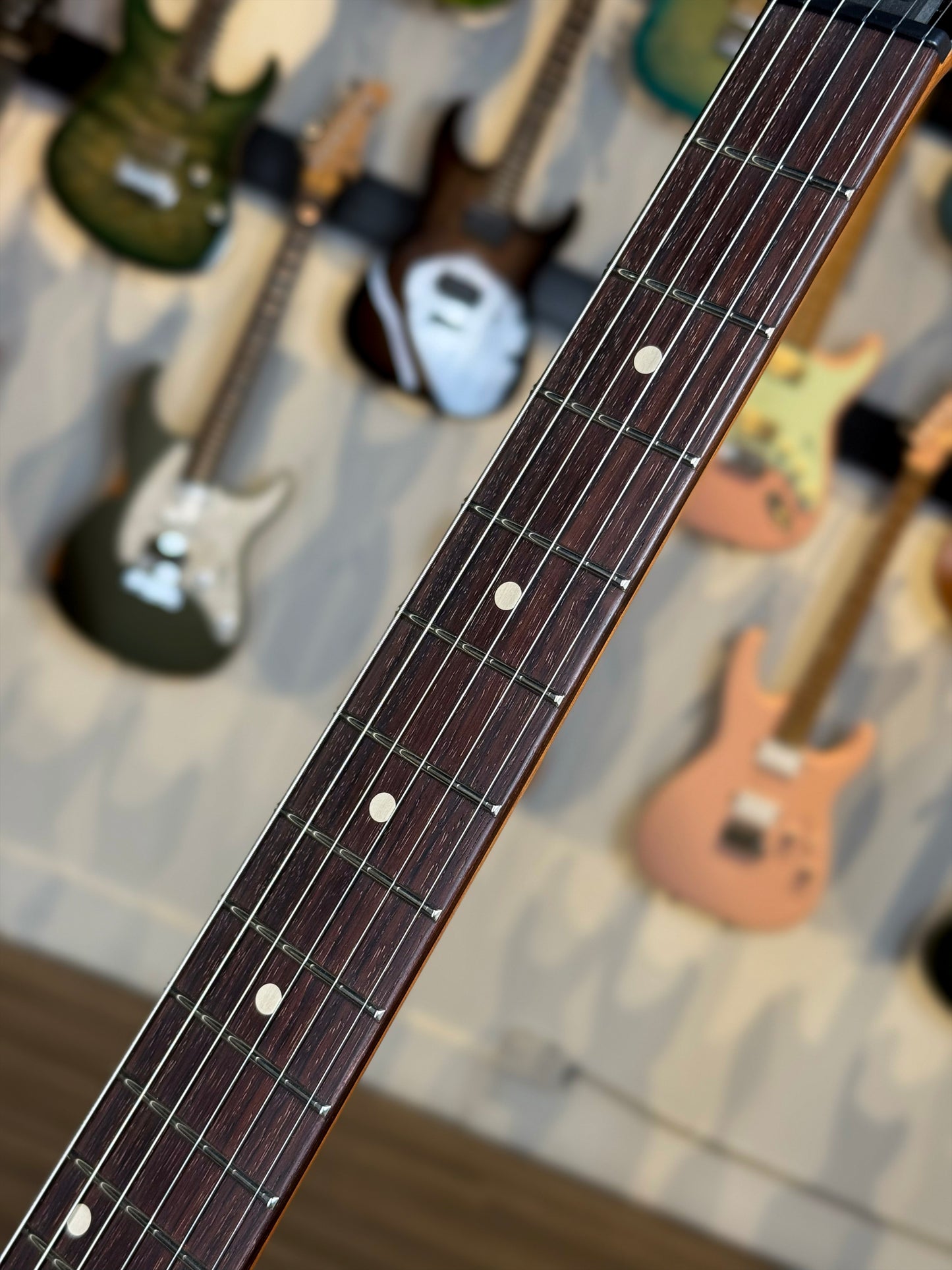 Suhr Oso Short-Scale | Custom Orange Stain