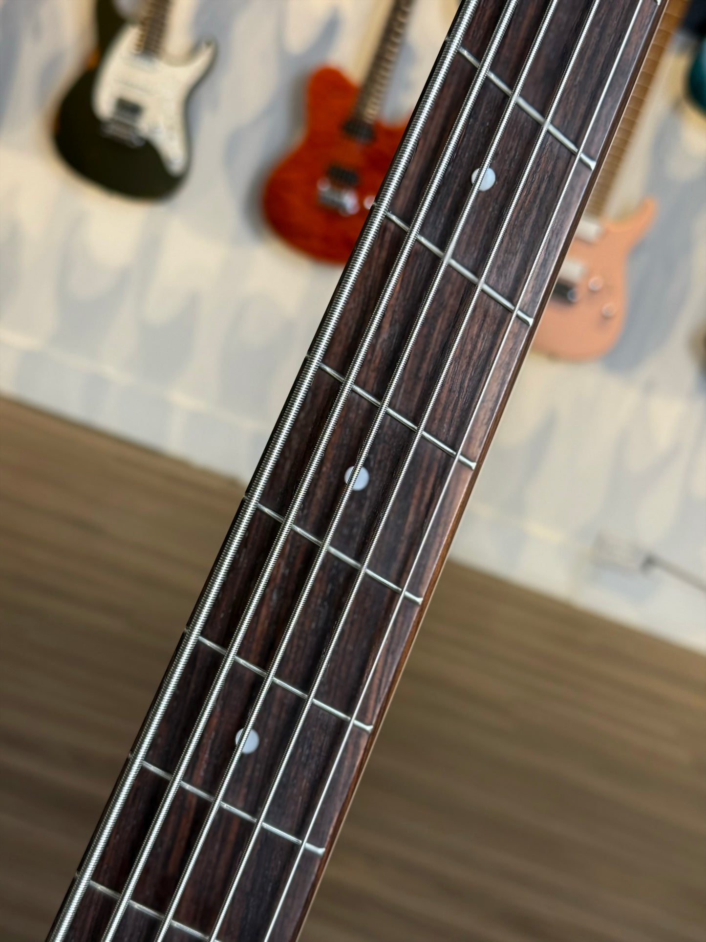 Dingwall Guitars SP1 5 String | Gloss Vintageburst
