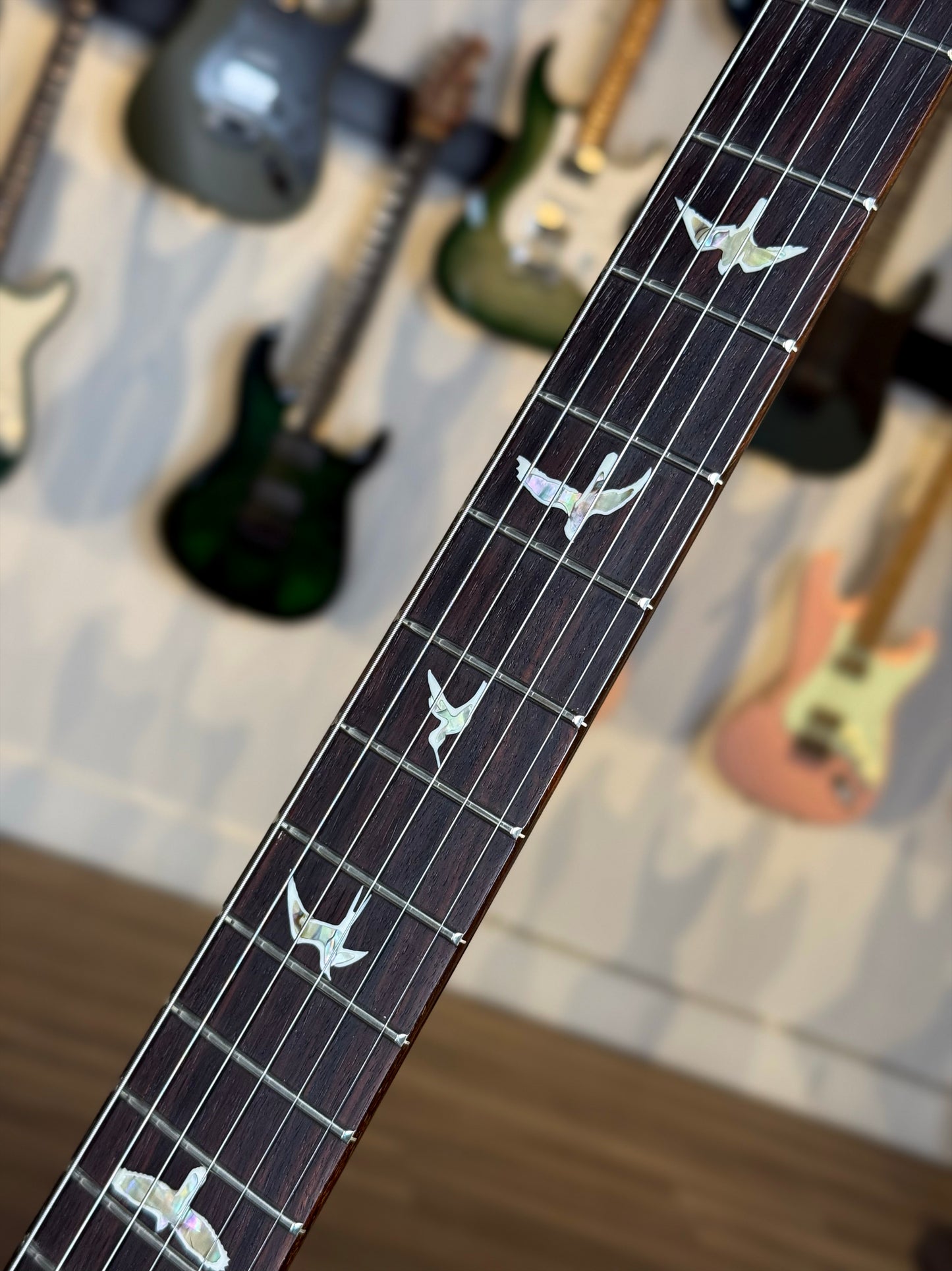 PRS Modern Eagle V "10 Top" | Black Gold Wraparound Burst