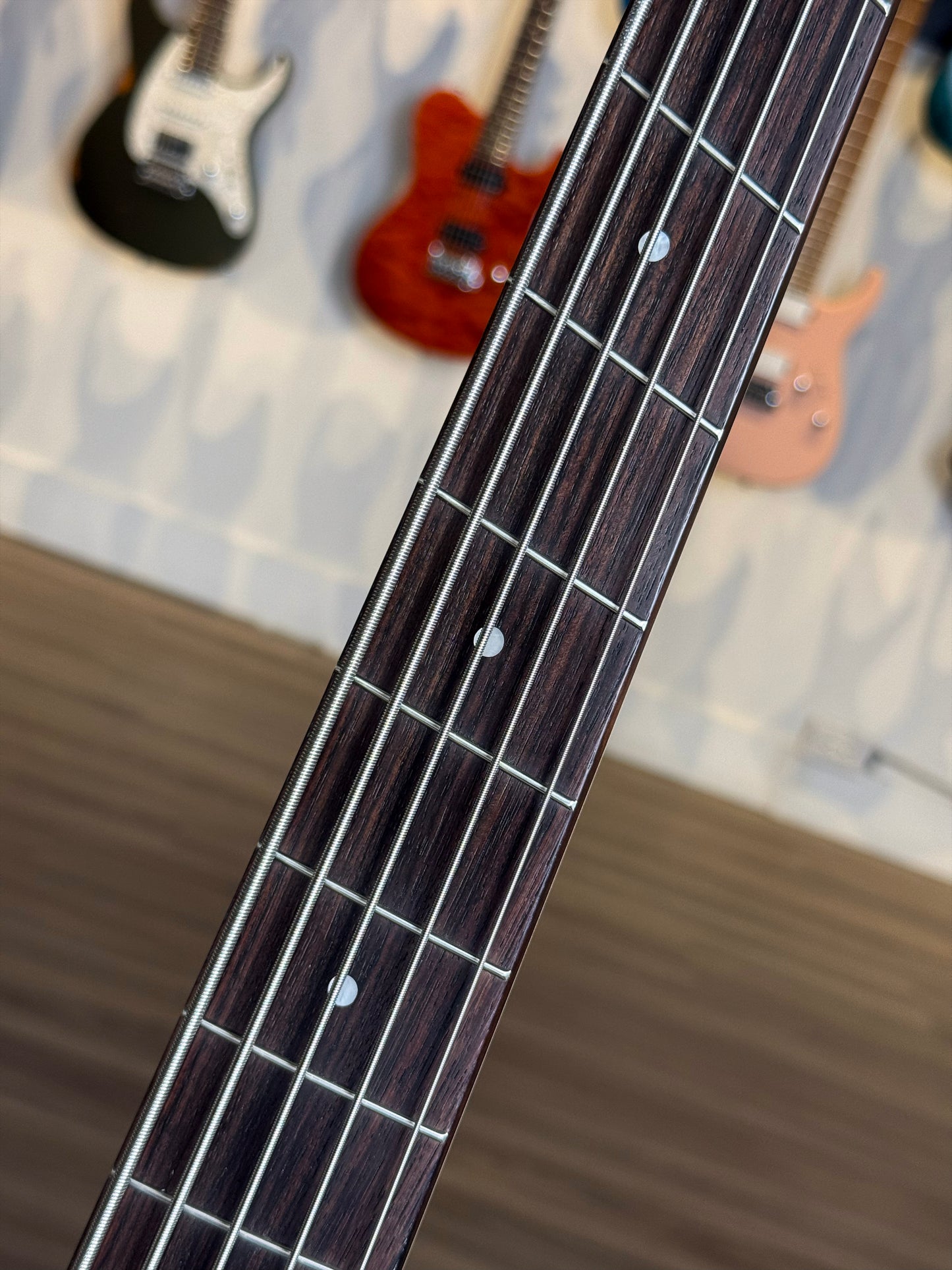 Dingwall Guitars SP1 5 String | Gloss Metallic Black