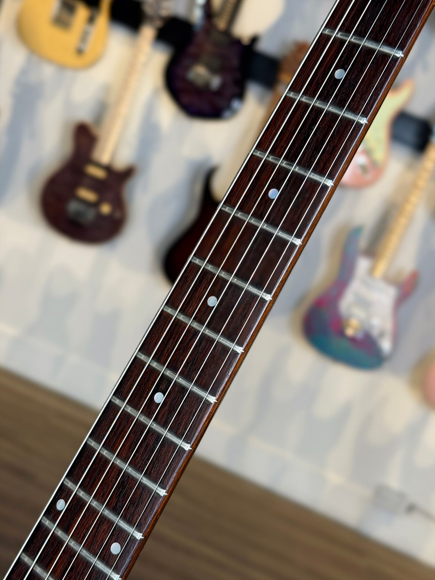 Guild S-60D (1979) | Natural Mahogany