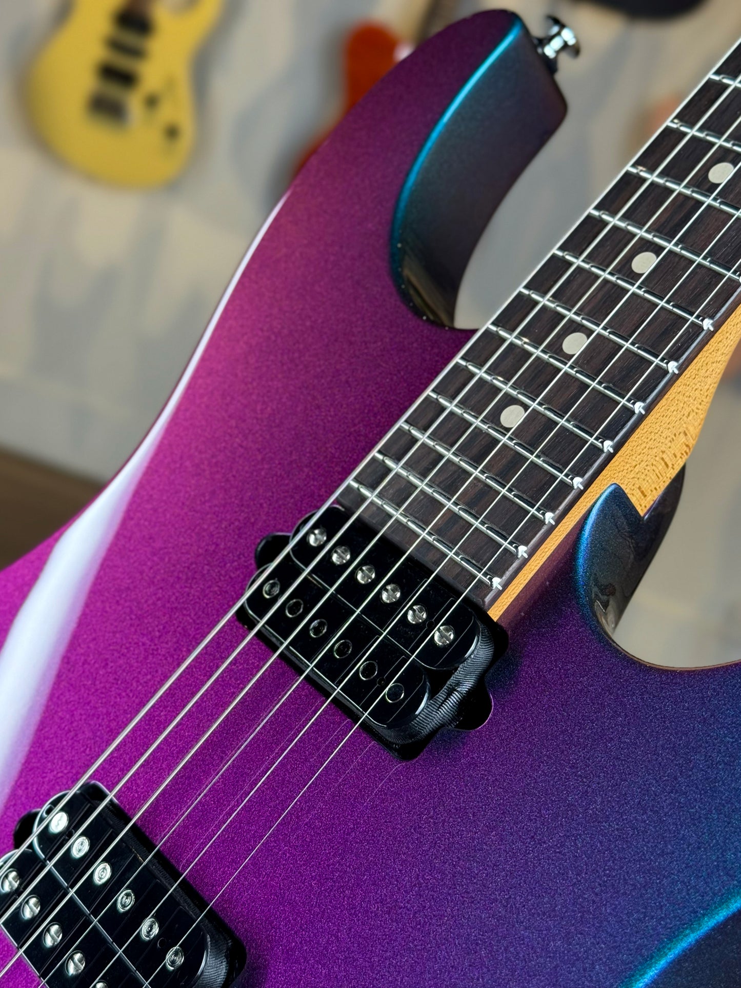 Suhr Modern Custom | Prism