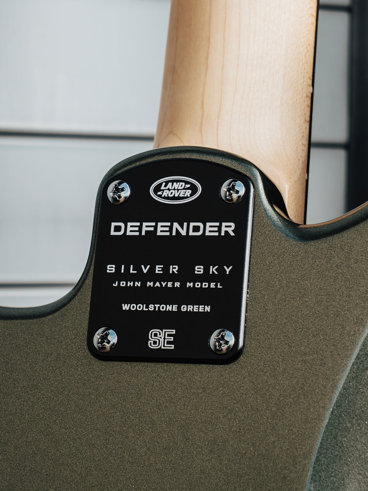 PRS SE Silver Sky Defender Limited Edition | Woolstone Green