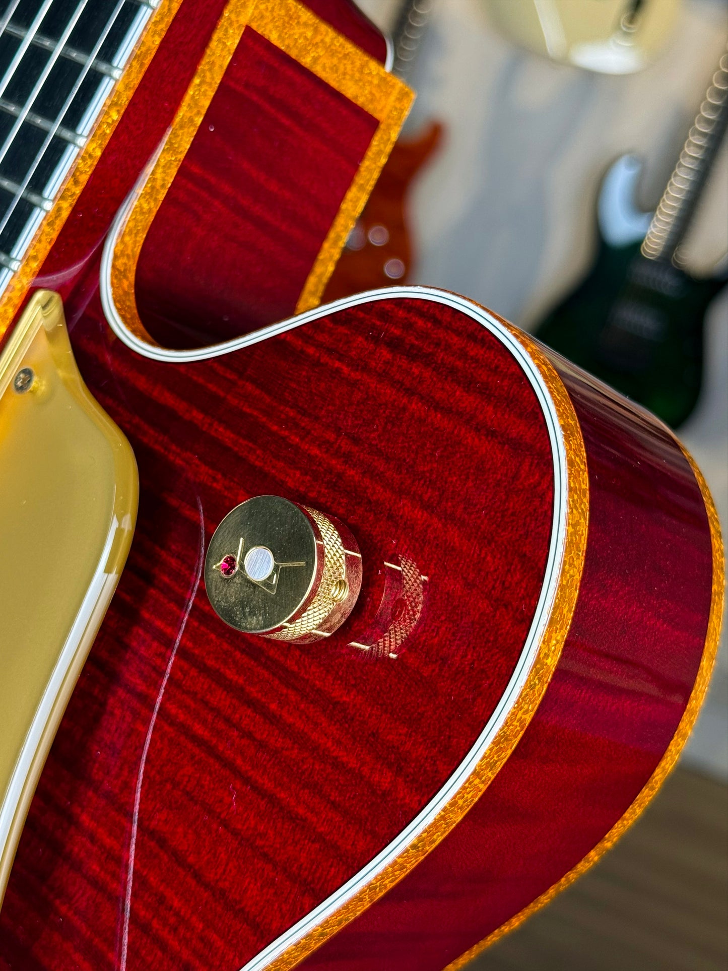Gretsch G6136T-DCHFL-LTD16 Limited Edition "The Falcon" | Dark Cherry