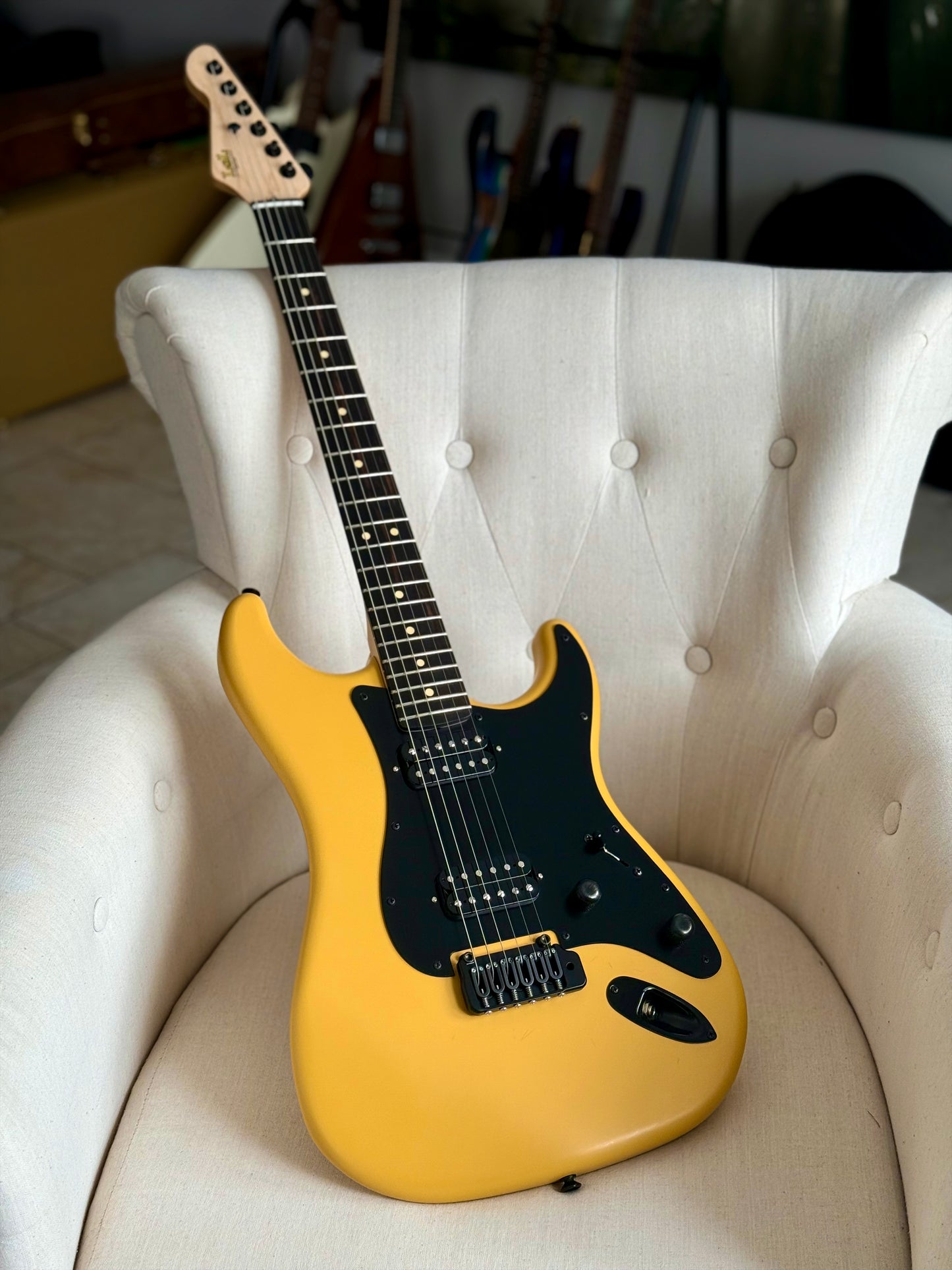 LSL Instruments Saticoy | TV Yellow Satin